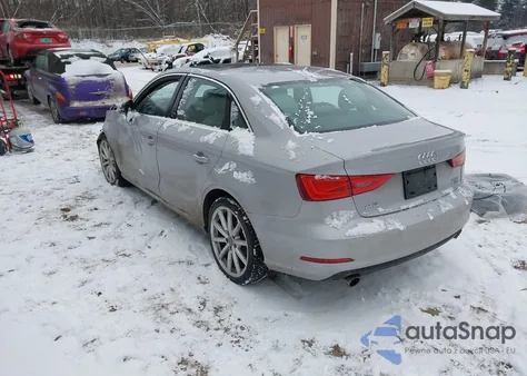 2015 Audi A3 2.0T Premium из США, поврежденный, VIN WAUEFHFF6F1021496